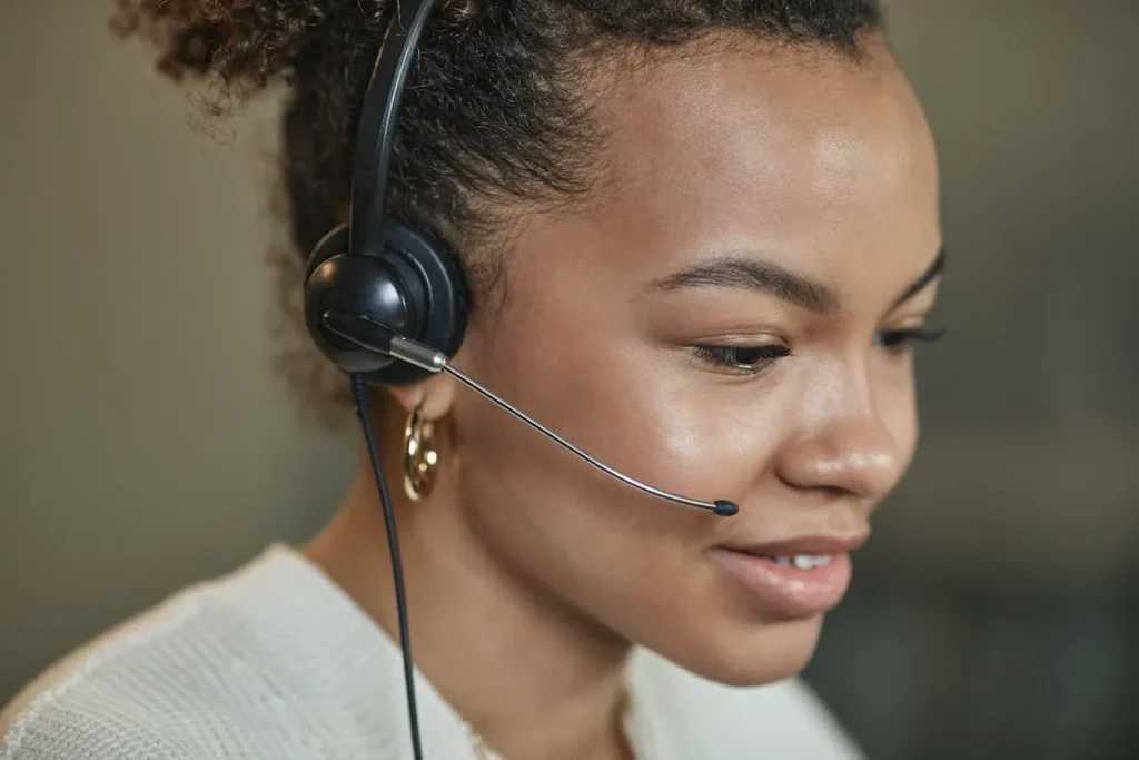 Communication tools for virtual assistant services